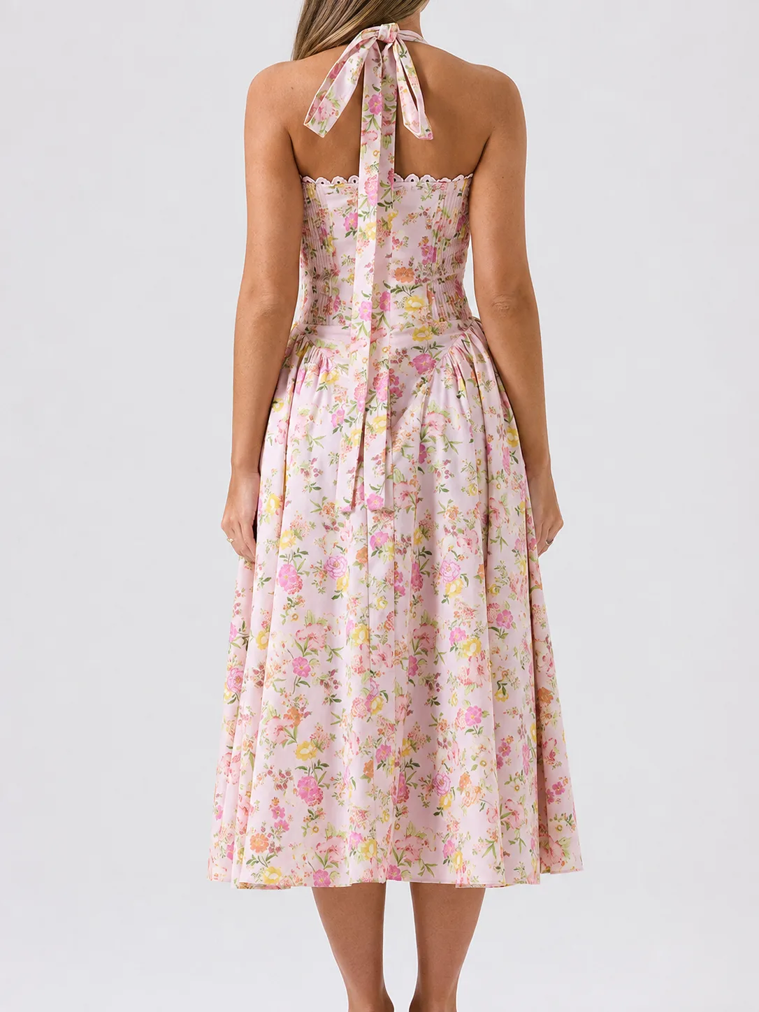 Aurelia-back.webp