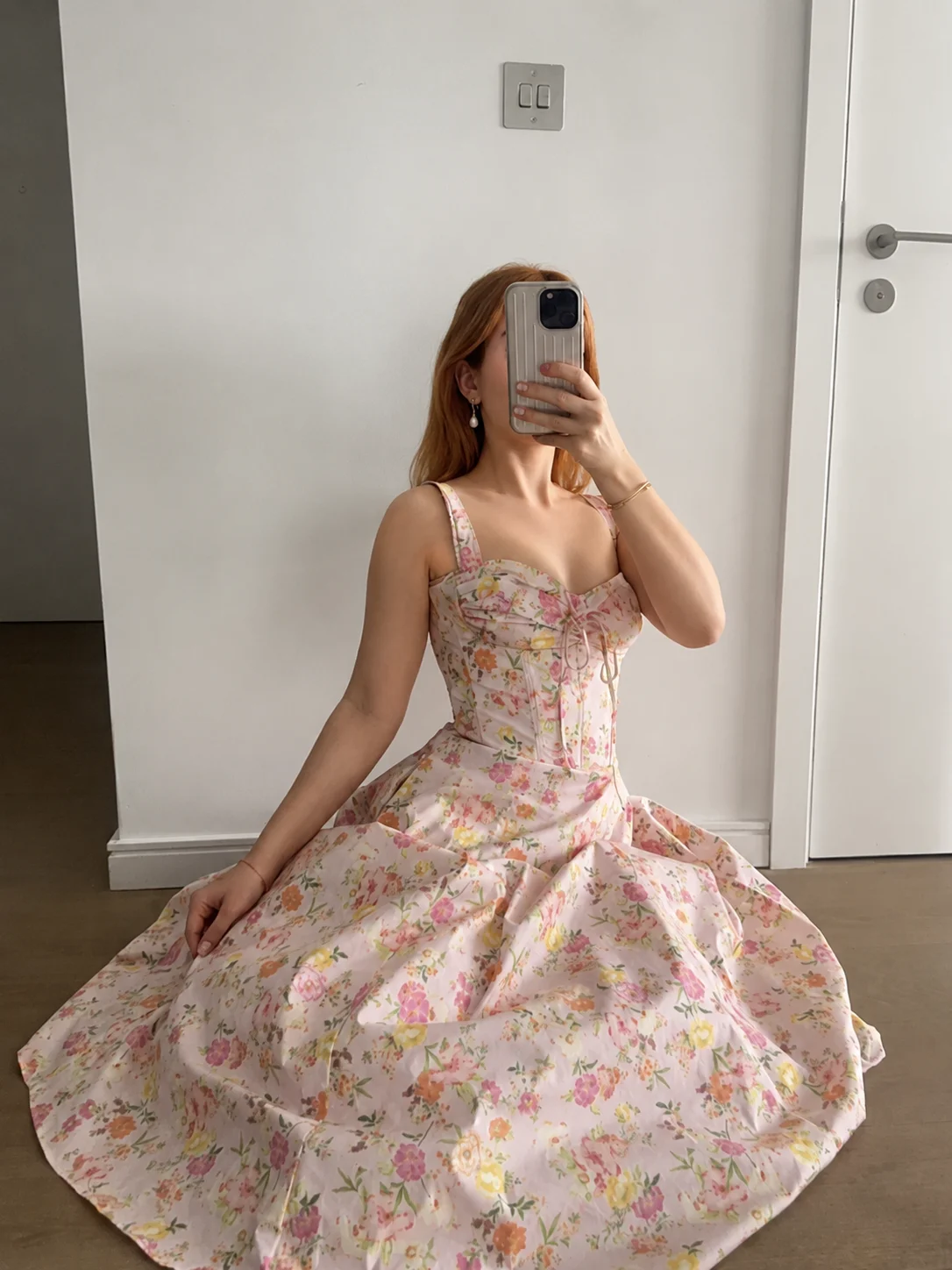 elodie-cell.webp